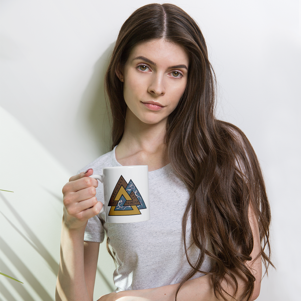 Vit keramikmugg med Asa-samfundet logo